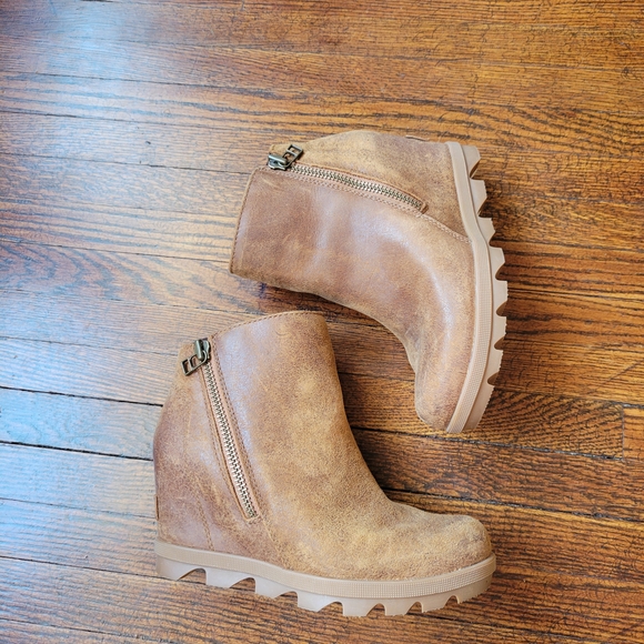 Sorel Shoes - Sorel Womens Joan of Arctic II Wedge Zip Boots Waterproof Leather Tan Size 5